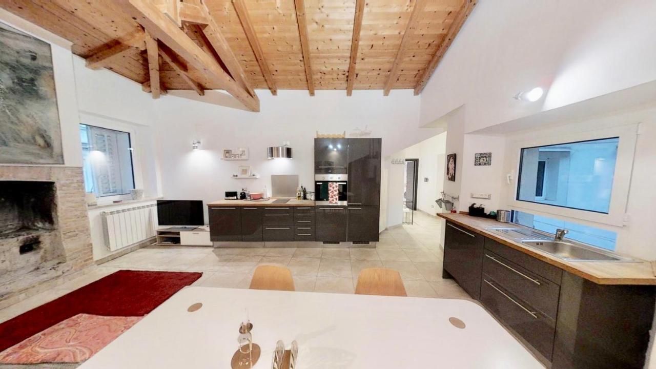 Lucy'S Home Trieste Exterior photo